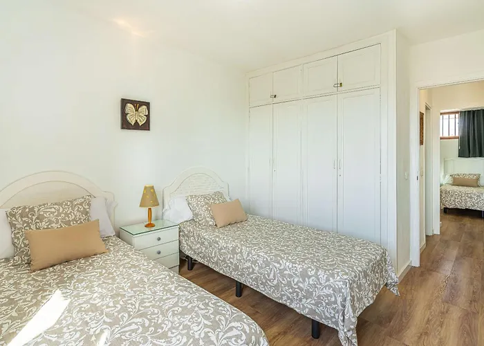 As De Casas - Achacay With Sea Views And Pool アパート