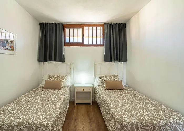 As De Casas - Achacay With Sea Views And Pool